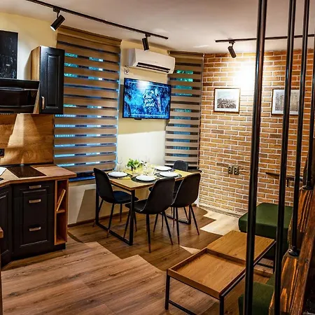 Apartpro Apartments, Apartment *