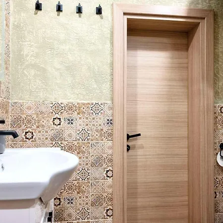 Apartpro Apartments, Apartment